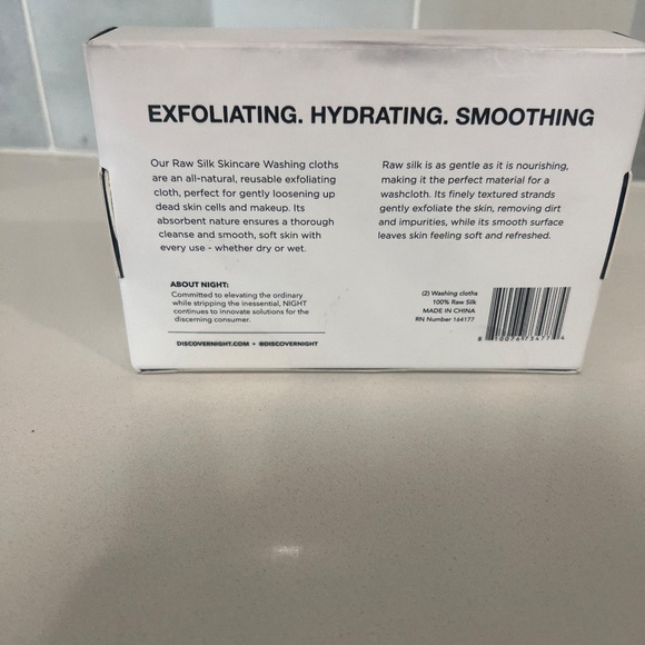 Discover Night | 2xRaw Silk Washcloths | White - Picture 5 of 5